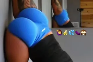 💙 IF U WANNA SEE ME ➡ MESSAGE ME ON MY 💦𝙊𝙉𝙇𝙔𝙁𝘼𝙉𝙎💦 AND I WILL MESSAGE YOU BACK ⬇ 𝙄𝙉𝙎𝙏𝘼𝙉𝙏𝙇𝙔 PRESS DOWN ON MY ONLYFANS LINK BELOW AND PRESS OPEN 👇 https://onlyfans.com/wettitaliansophia - Image 5