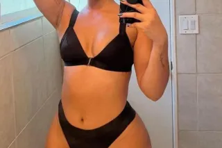 LATINA AVAILABLE 24/7 - Image 3